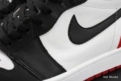 Jordan Cozy 317 Toe 1 555088-125 Retro Black 0801